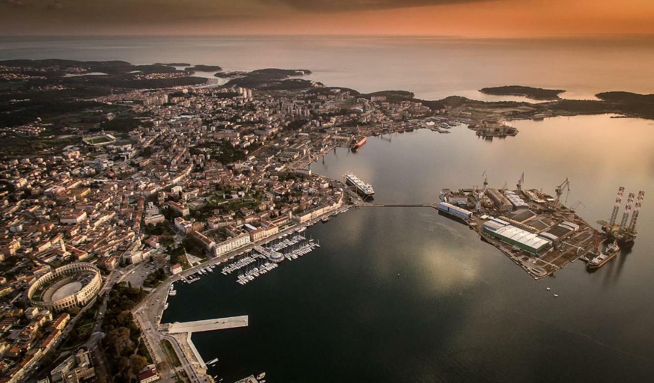 Apartman Kyra Πούλα Εξωτερικό φωτογραφία